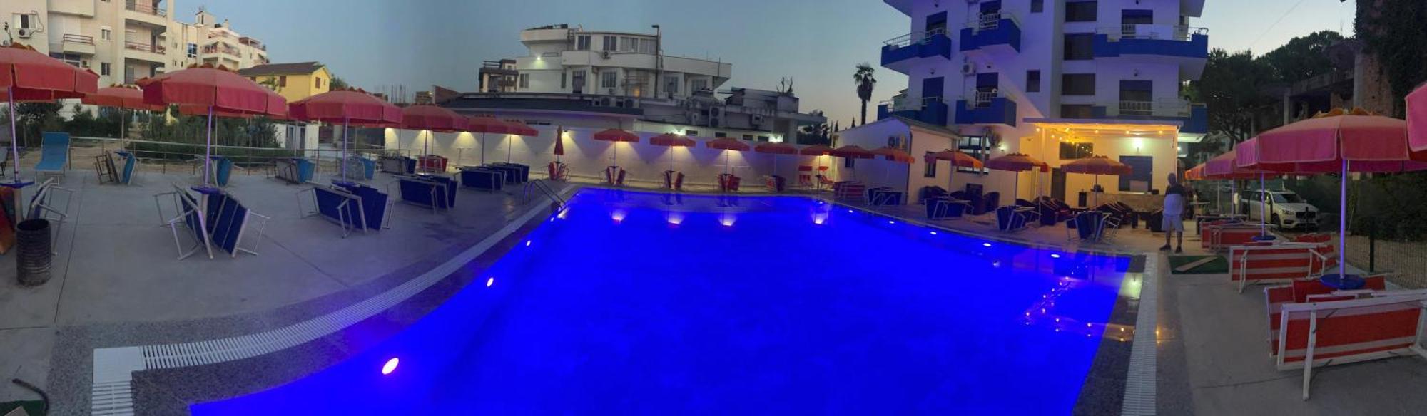 Blue Balcony Hotel Голем Экстерьер фото